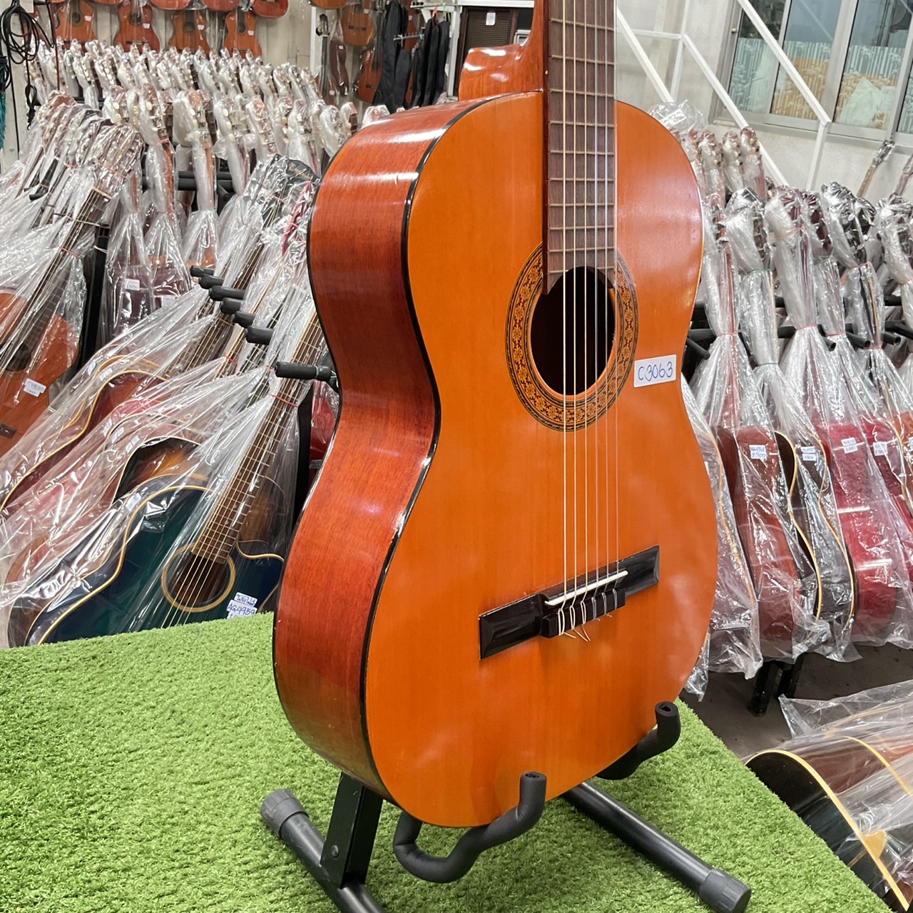 กีต้าร์คลาสสิค Aria : A 573