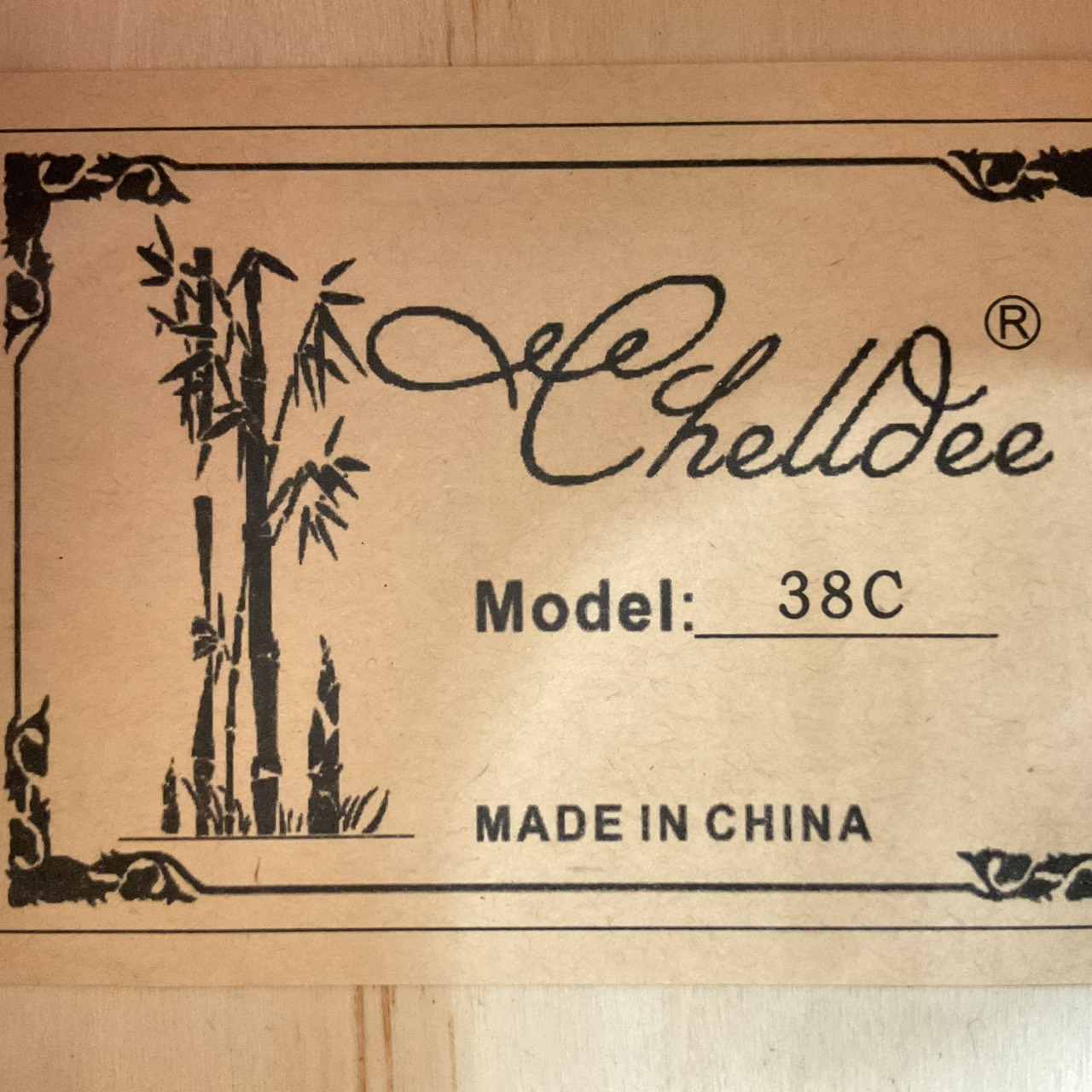 กีต้าร์โปร่ง Chelldee : 38C