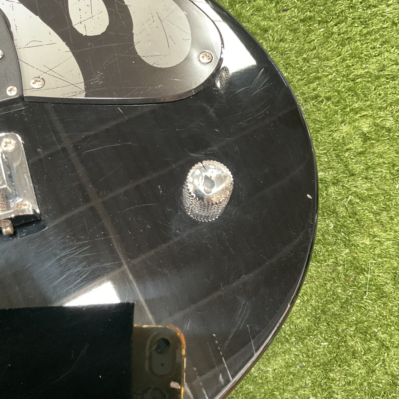 กีต้าร์ไฟฟ้า FIRST ACT : ME1980