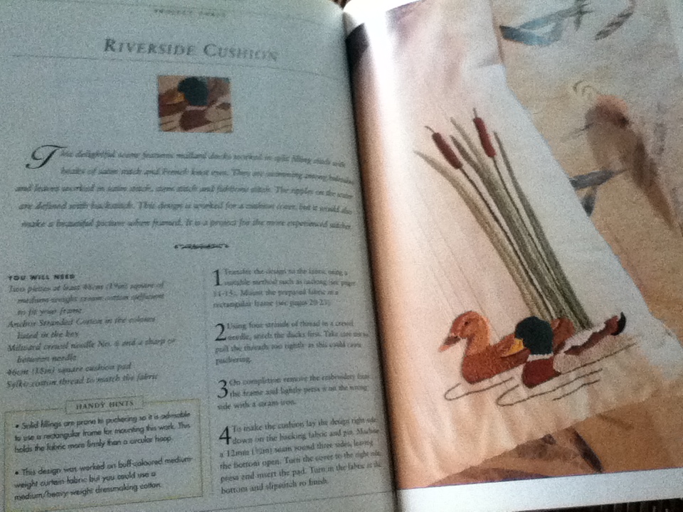 ANCHOR COMPLETE EMBROIDERY COURSE/ Christina Marsh