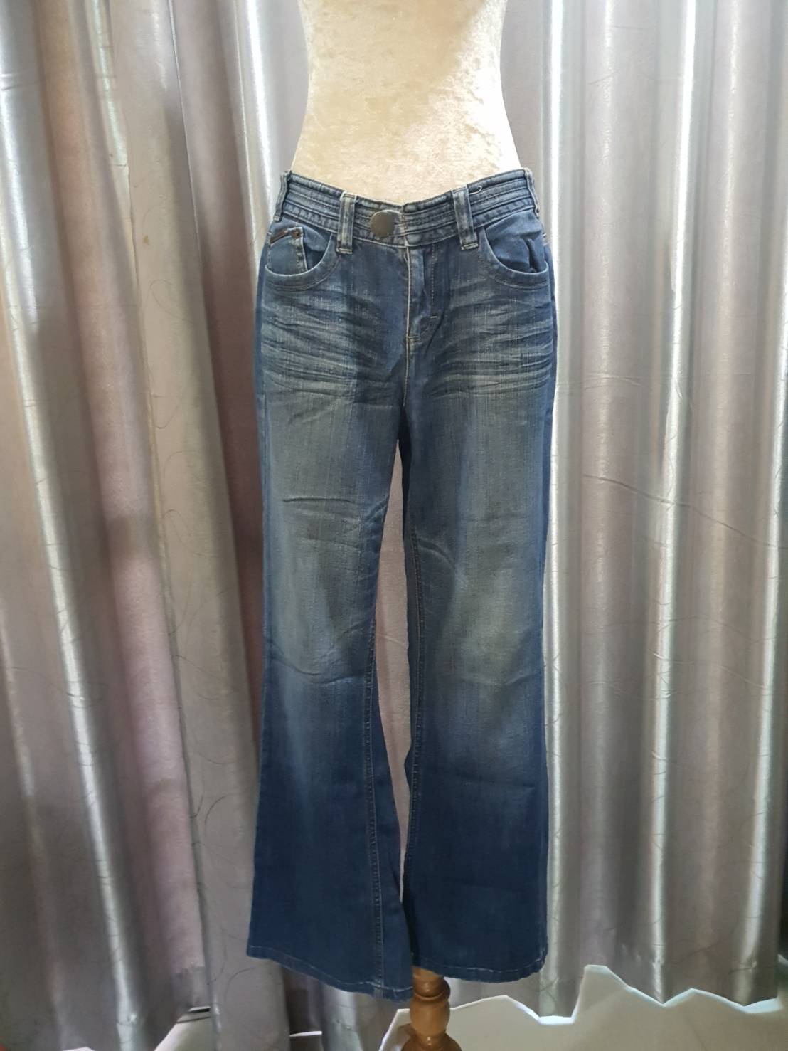 FF02122 -กางเกงยีนส์ มือสอง แบรนด์เนม DKNY JEANS เอว 28 นิ้ว
