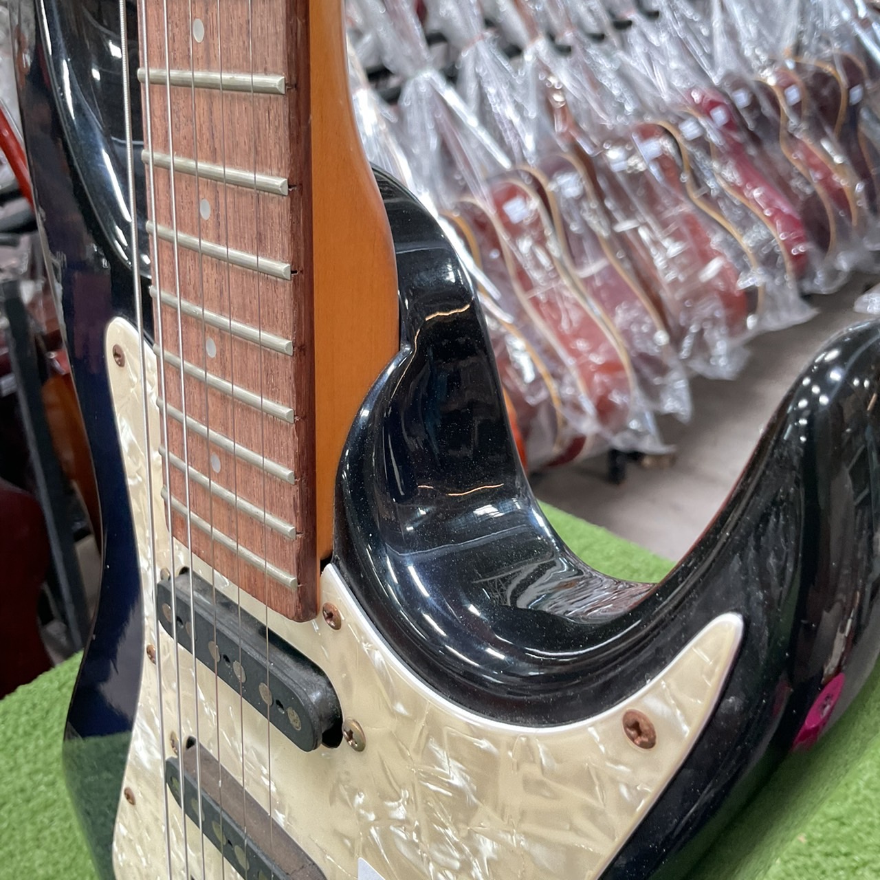 กีต้าร์ไฟฟ้า Aria Pro II