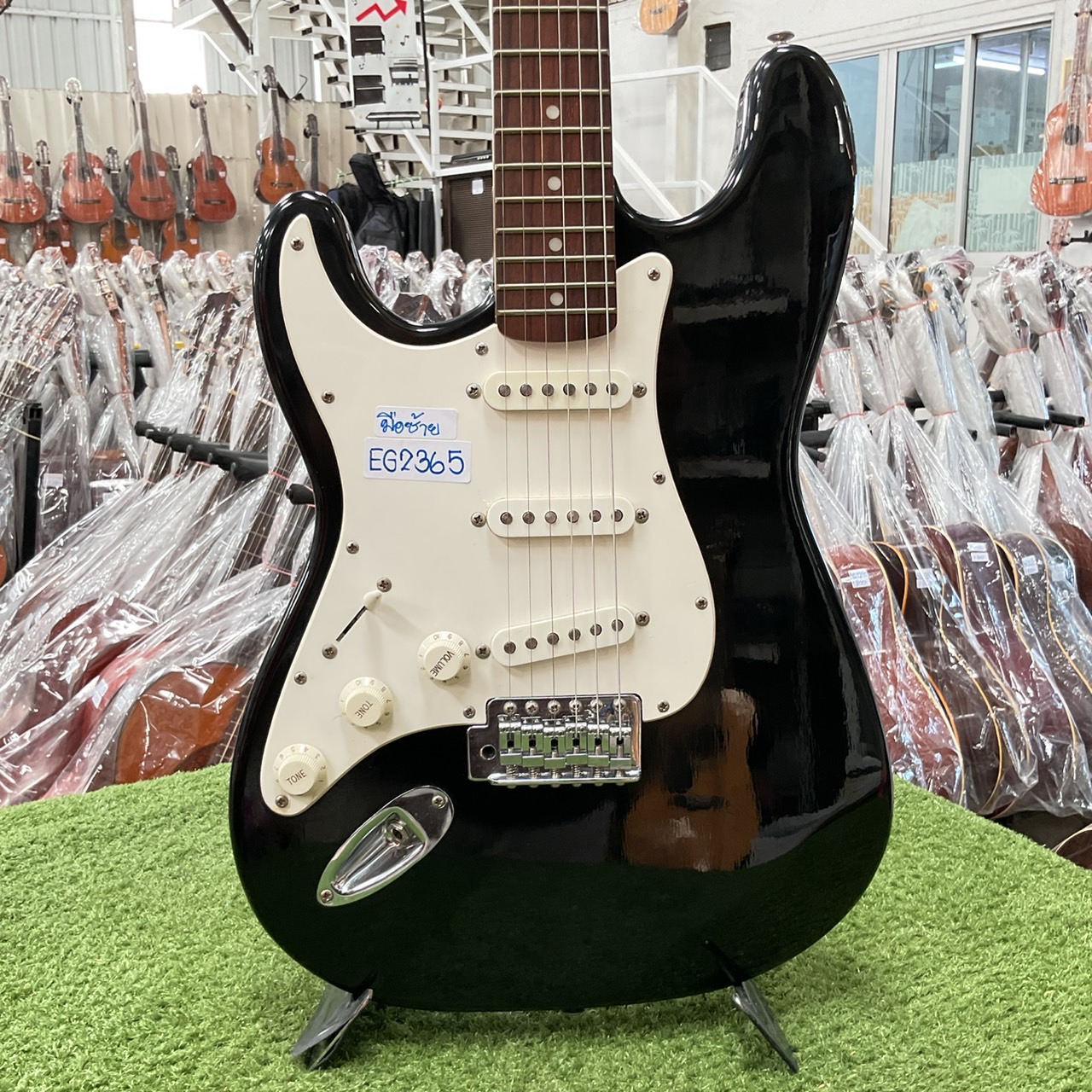 กีต้าร์ไฟฟ้า PHOTO GENIC (มือซ้าย)