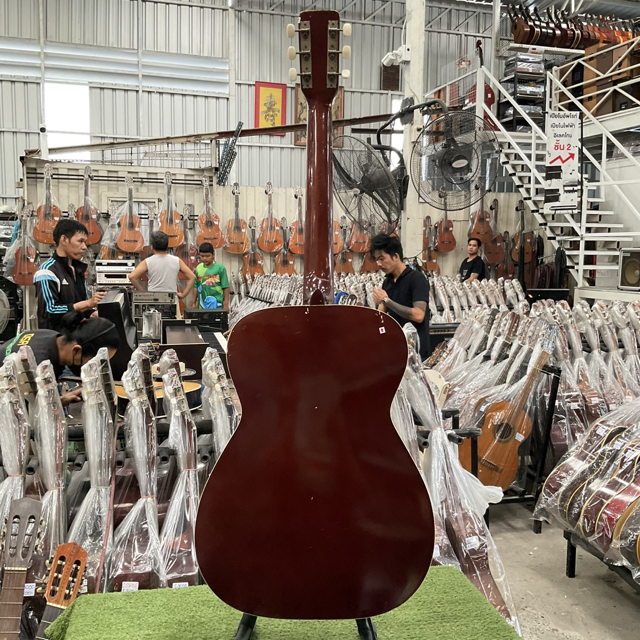 กีต้าร์โปร่ง Flamenco