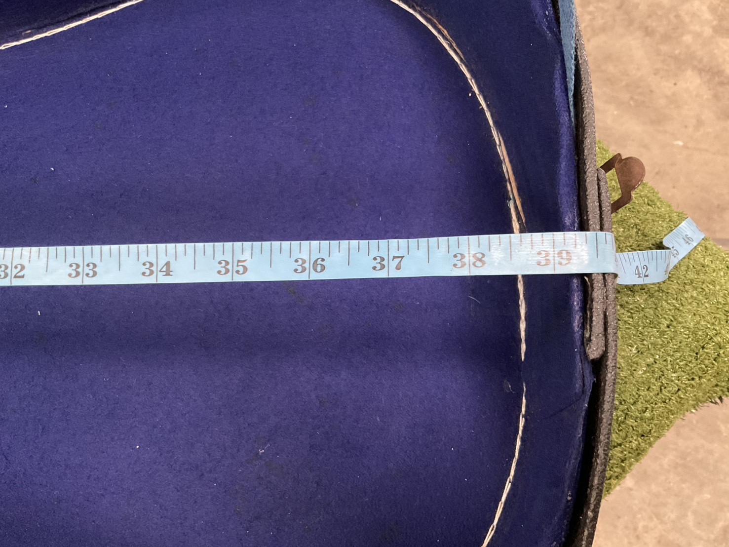 กล่องเคสกีต้าร์คลาสสิค