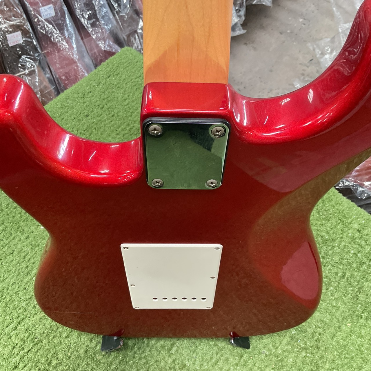 กีต้าร์ไฟฟ้า Bacchus : UNIVERSE