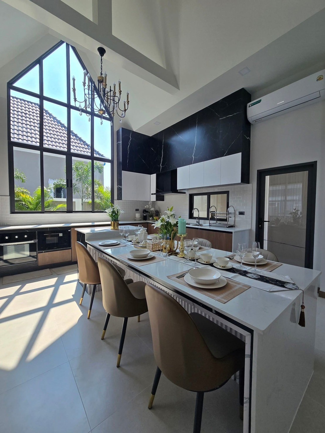 พรีเซลล์ พลูวิลล่าพัทยา บ้านมือ1 ซอยสยามคันทรีคลับ 3 ห้องนอน 4 ห้องน้ำ ตกแต่งพร้อมอยู่