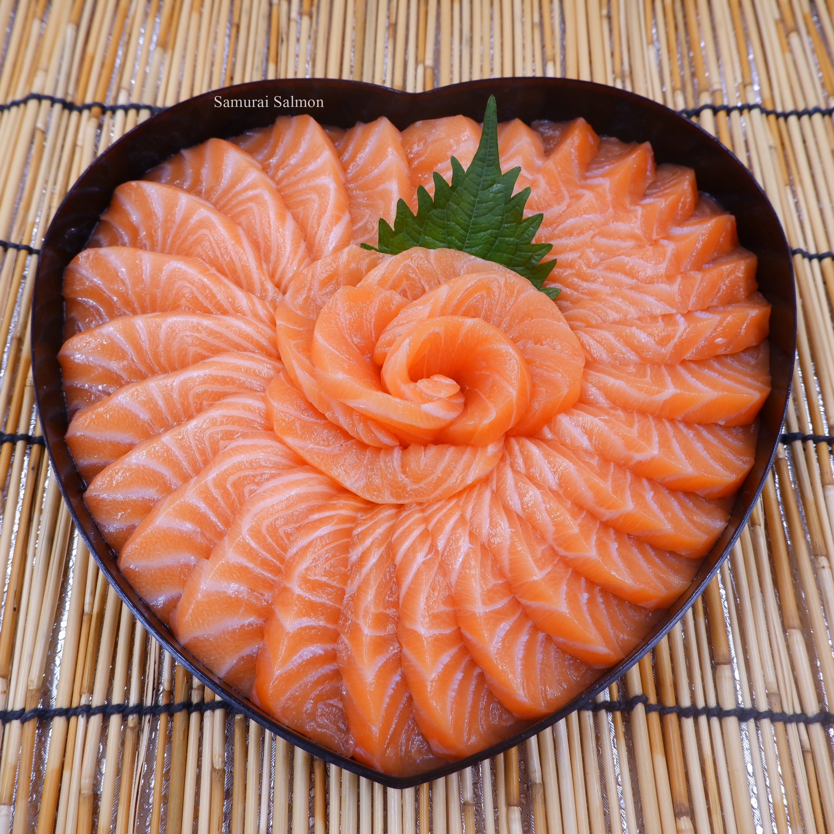 แซลมอนหัวใจ ชุด A (Salmon Heart)