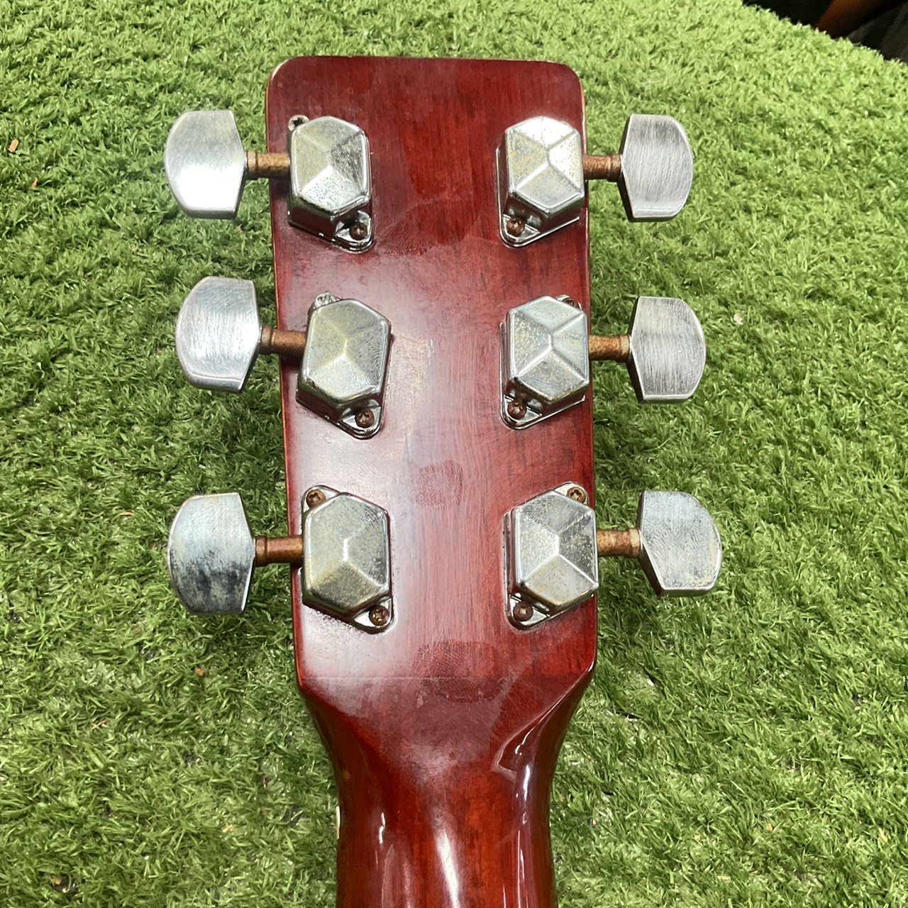 กีต้าร์โปร่ง Aria : ADW-80 VS