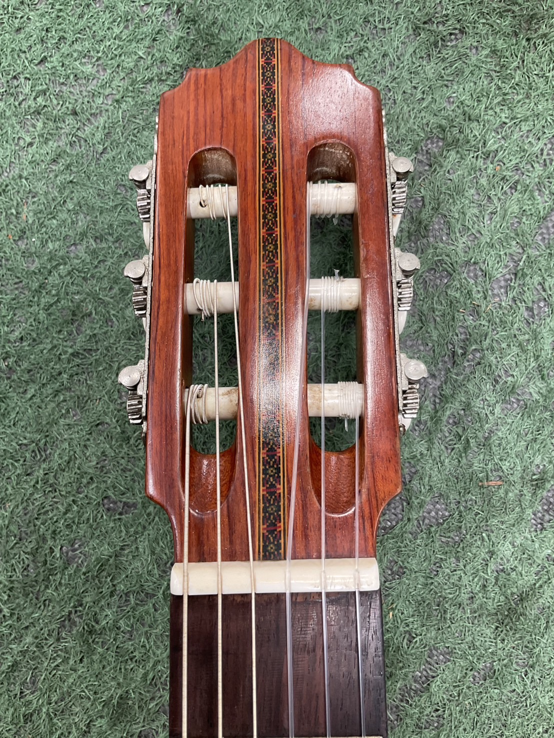 กีต้าร์คลาสสิค ZEN-ON GUT : No.90