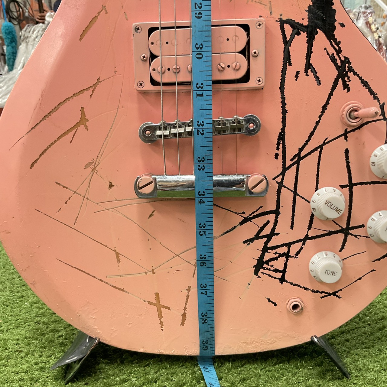 กีต้าร์ไฟฟ้า Burny