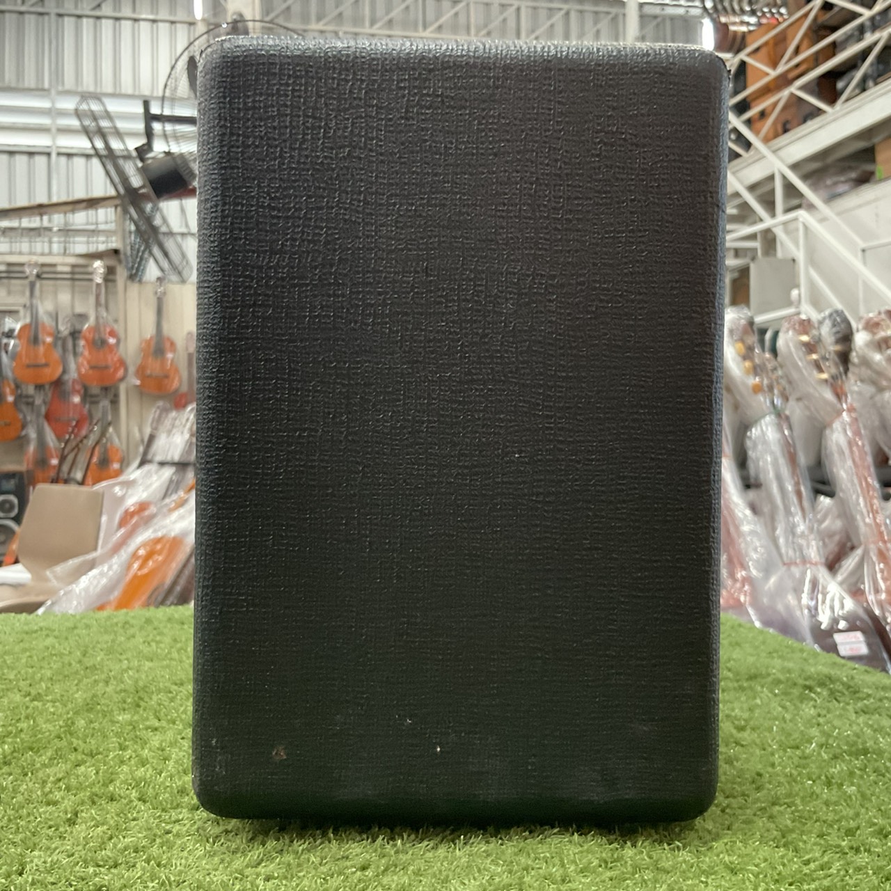 แอมป์กีต้าร์ VOX : Pathfinder10 V9106