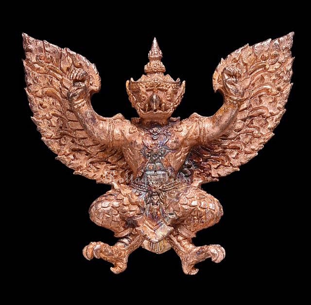 พญาครุฑ หนุนดวง รุ่นยกช่อฟ้า หลวงพ่อหวั่น วัดคลองคูณ พิจิตร เนื้อทองแดงเหลือกินเหลือใช้ โค้ด กก