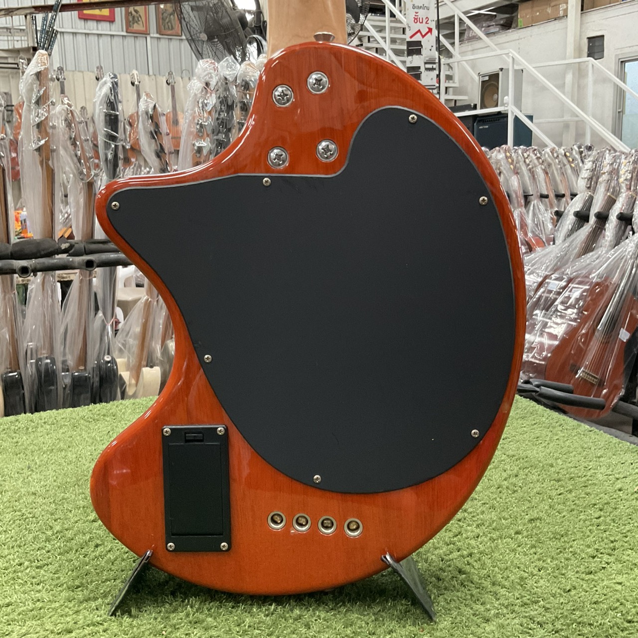 กีต้าร์เบส FERNANDES