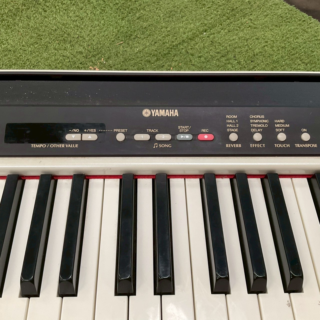 เปียโน YAMAHA : P-80W (ELECTRONIC)
