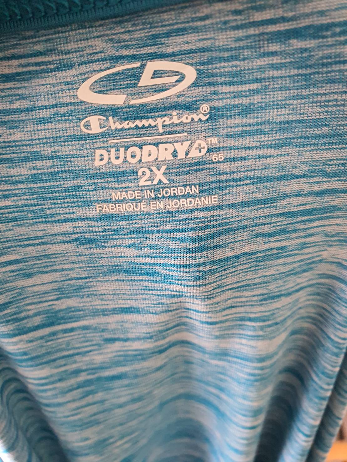 FF06144 เสื้อผ้า สีฟ้า มือสอง แบรนด์ Champion อก 48-55 นิ้ว