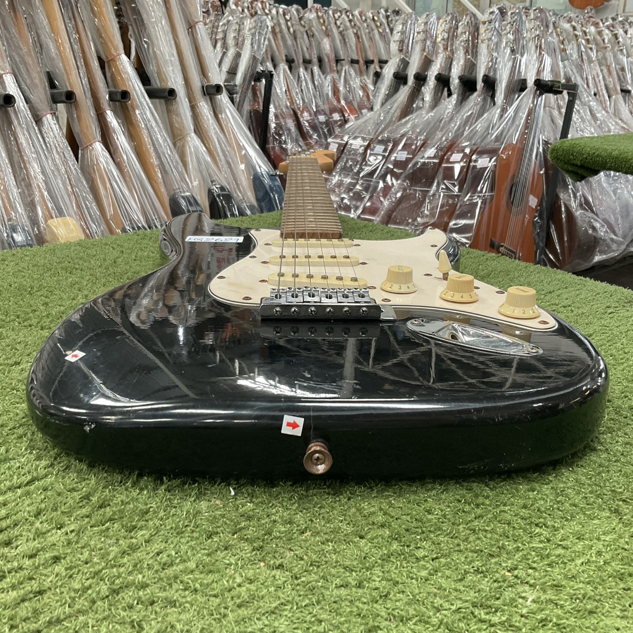 กีต้าร์ไฟฟ้า No Brand