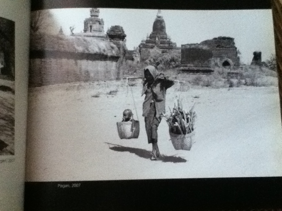 Eastern Corner : A Photo Collection/ เสกสรรค์ ประเสริฐกุล