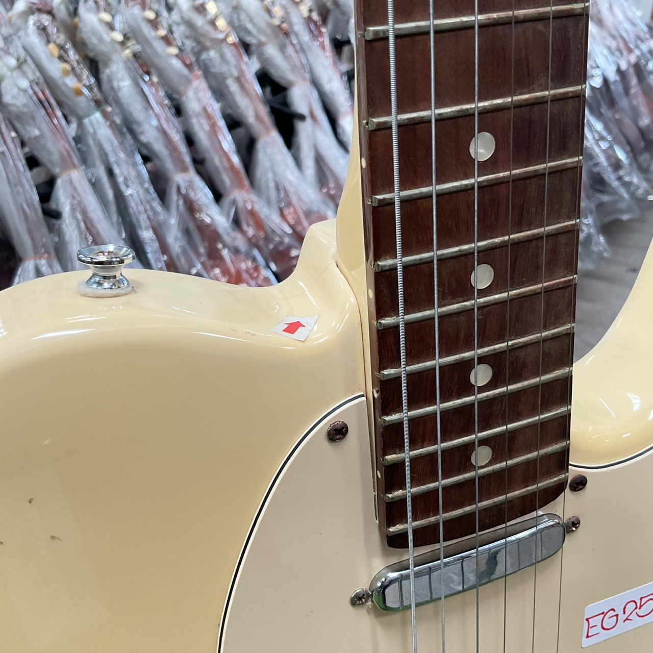 กีต้าร์ไฟฟ้า Triumph