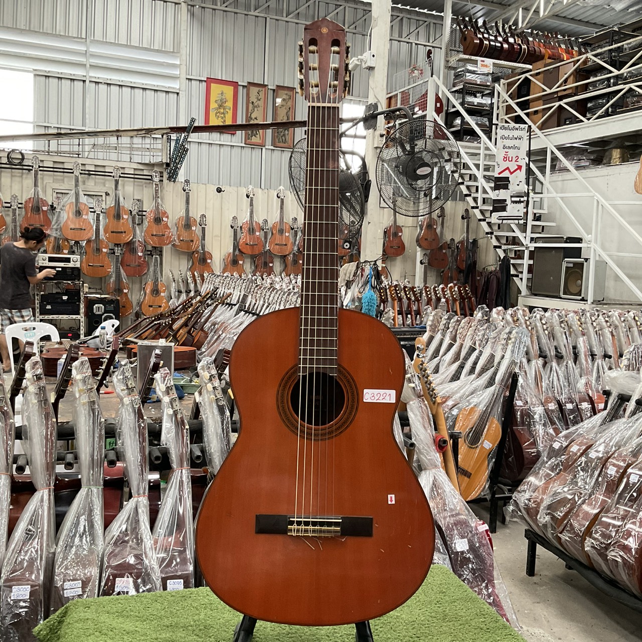 กีต้าร์คลาสสิค YAMAHA : G-70D