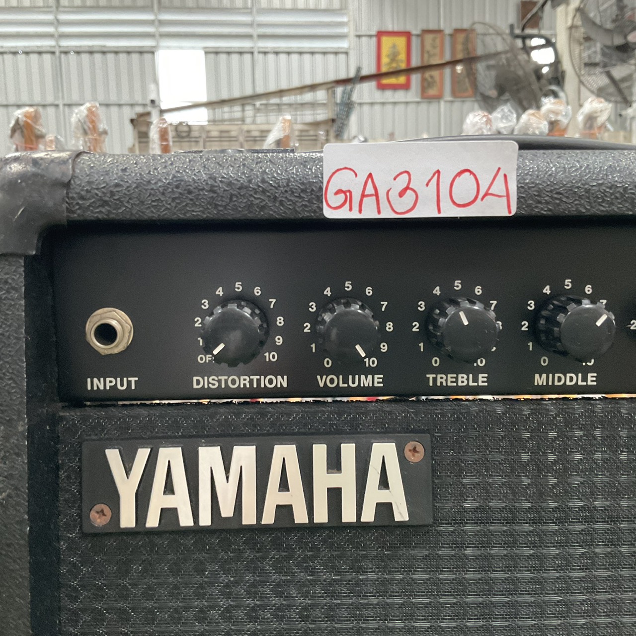 แอมป์กีต้าร์ YAMAHA : HY-10G III