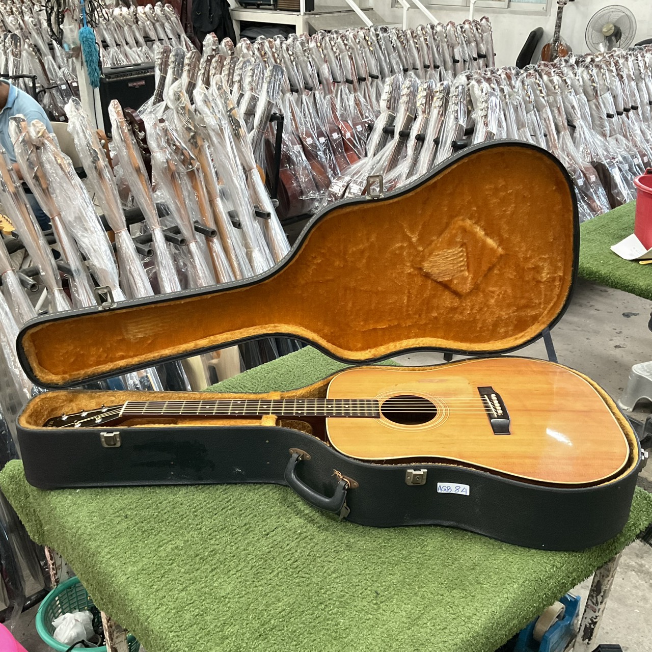 กล่องเคสกีต้าร์โปร่ง TAKASHI