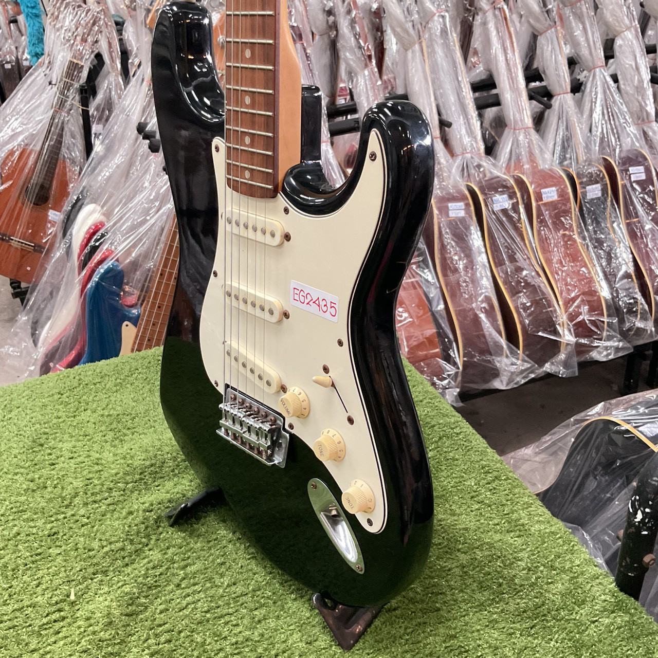 กีต้าร์ไฟฟ้า Maison