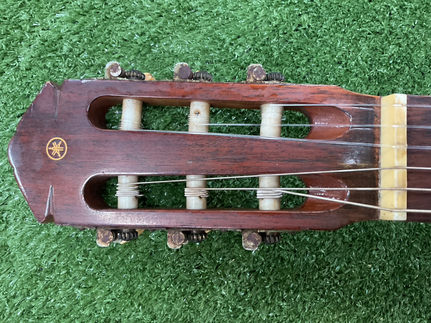 กีต้าร์คลาสสิค YAMAHA : G-85D