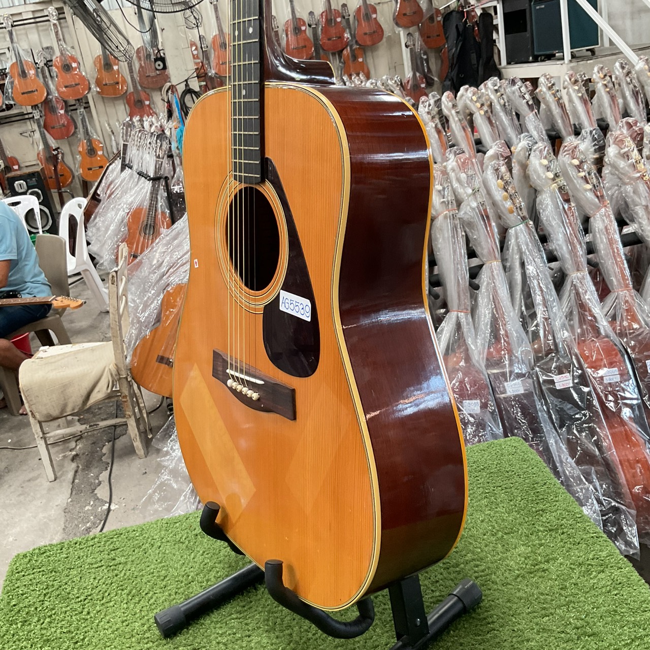 กีต้าร์โปร่ง YAMAHA : FG-151