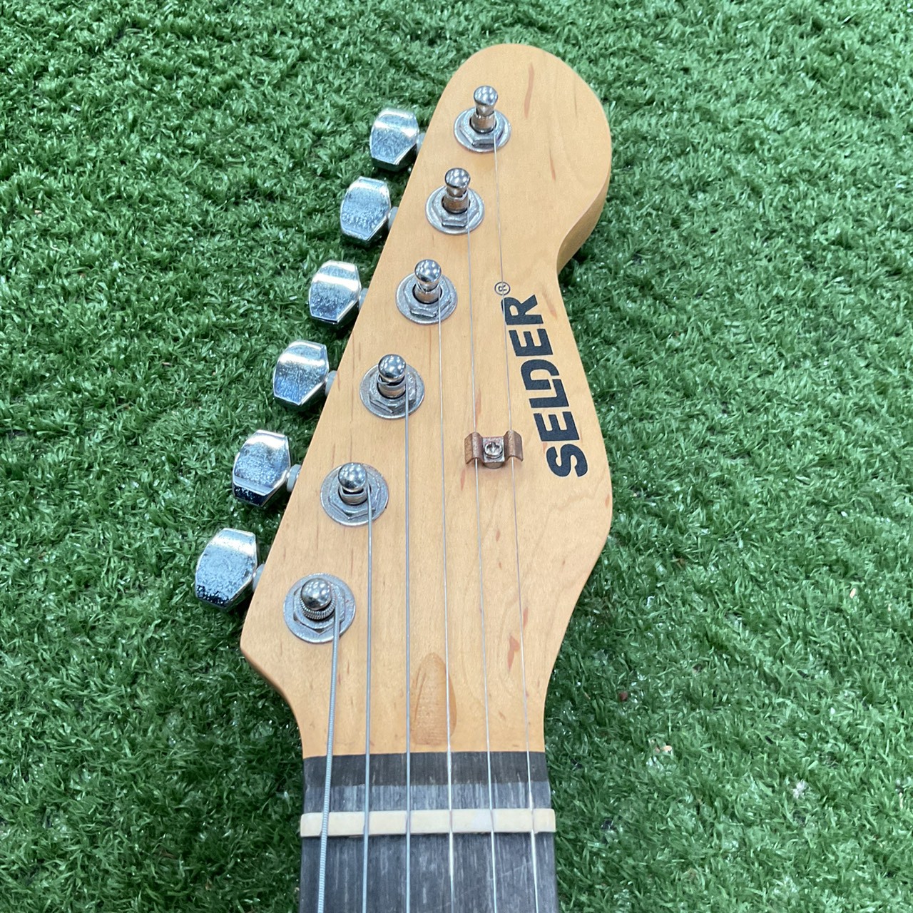 กีต้าร์ไฟฟ้า SELDER