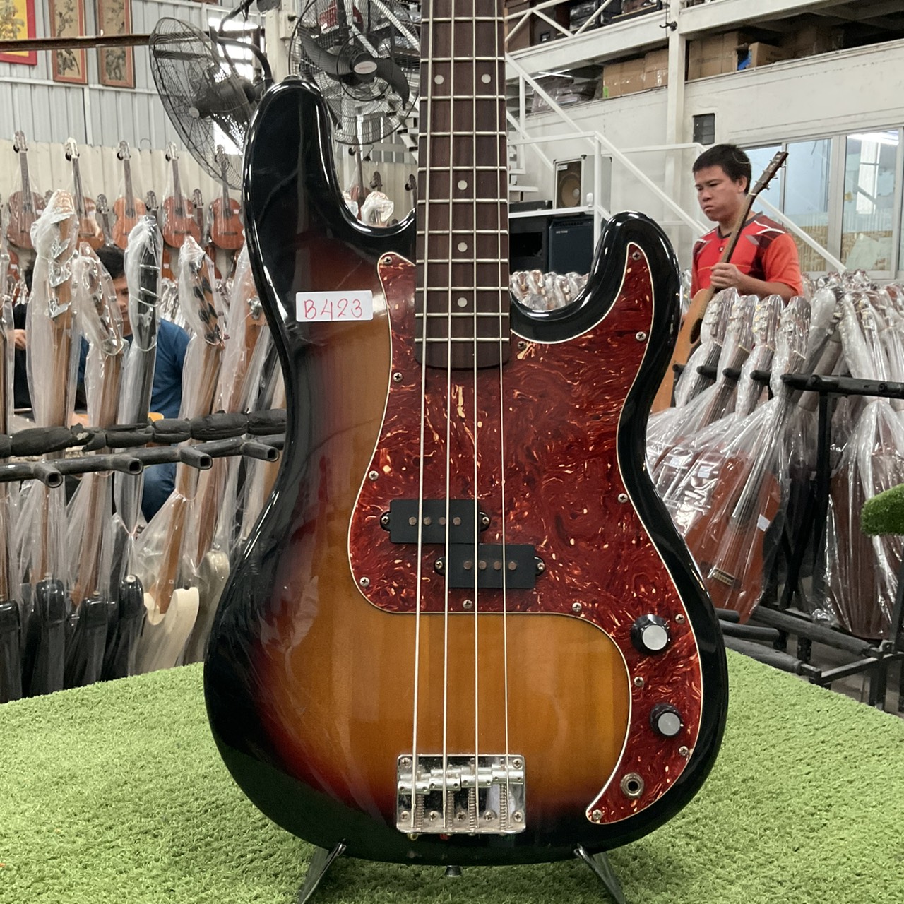 กีต้าร์เบส PhotoGenic