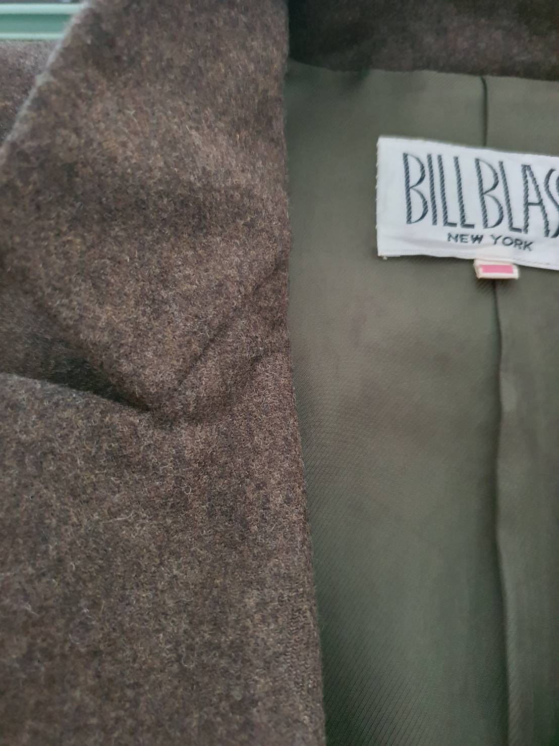 FF06097 เสื้อสูท สีเขียวแก่ มือสอง แบรนด์ BILLBLASS อก 36 นิ้ว