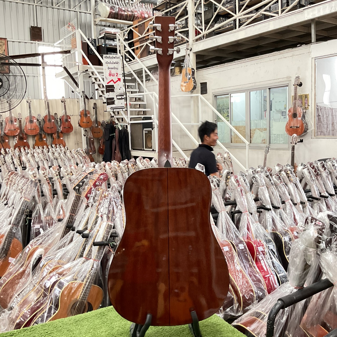 กีต้าร์โปร่ง MORRIS : MD-307LHTS (สำหรับมือซ้าย)