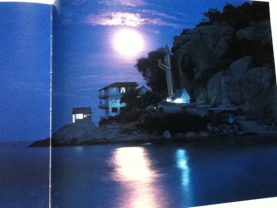 BUDDHA in the LANDSCAPE A Sacred Expression of Thailand