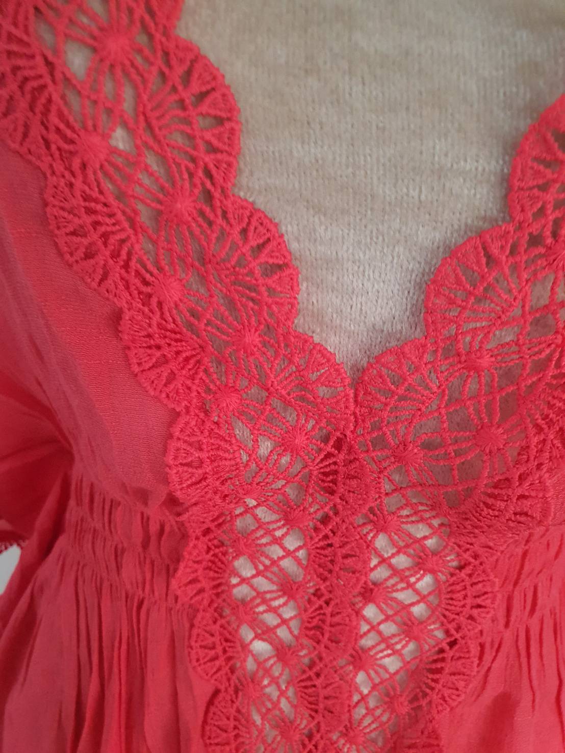 FF05893 เสื้อแฟชั่น สวยๆ สีส้มชมพู มือสอง