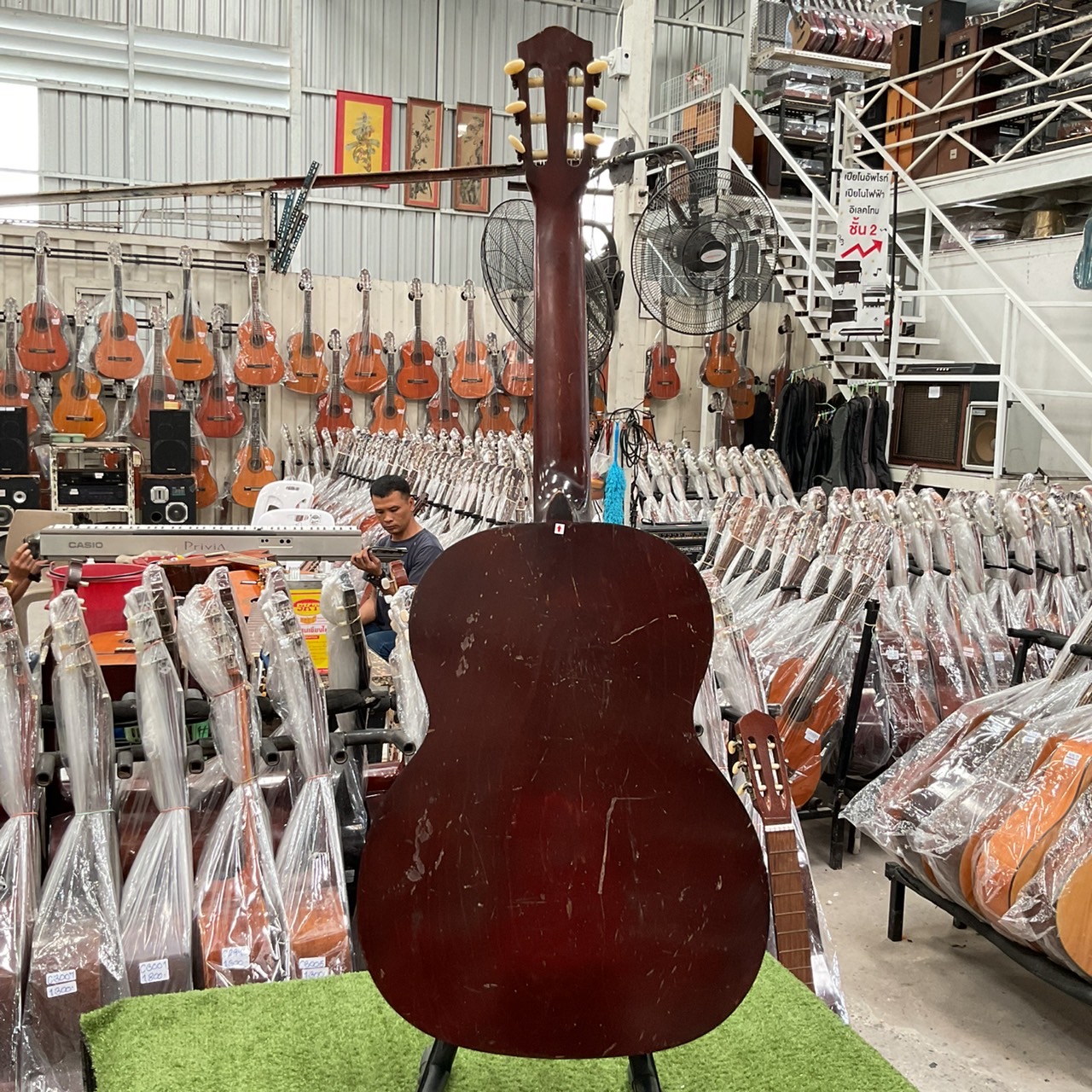 กีต้าร์คลาสสิค Azalea