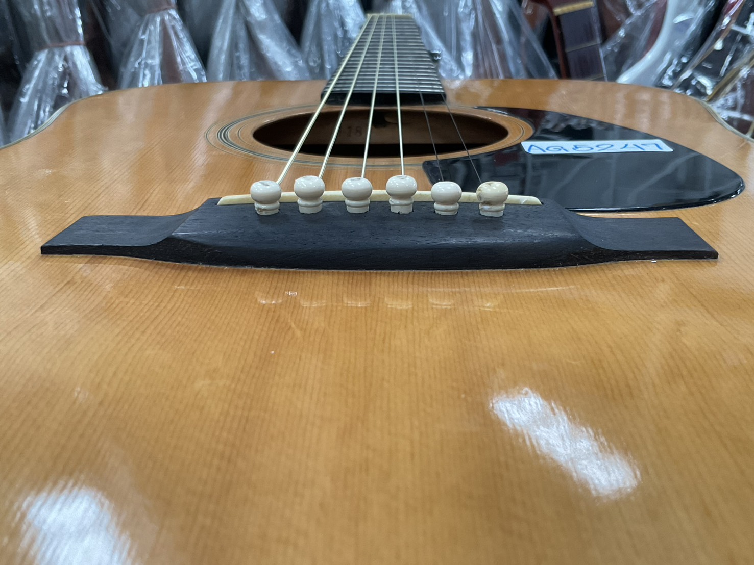 กีต้าร์โปร่ง No Brand