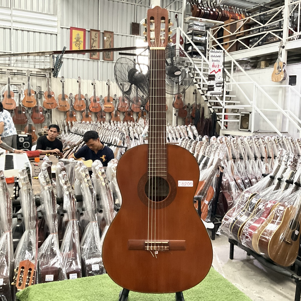 กีต้าร์คลาสสิค Abe Gut : 65A