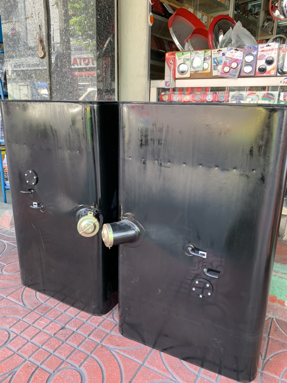 ถังน้ำมันรถบรรทุก 60 80 100 150 200 ลิตร