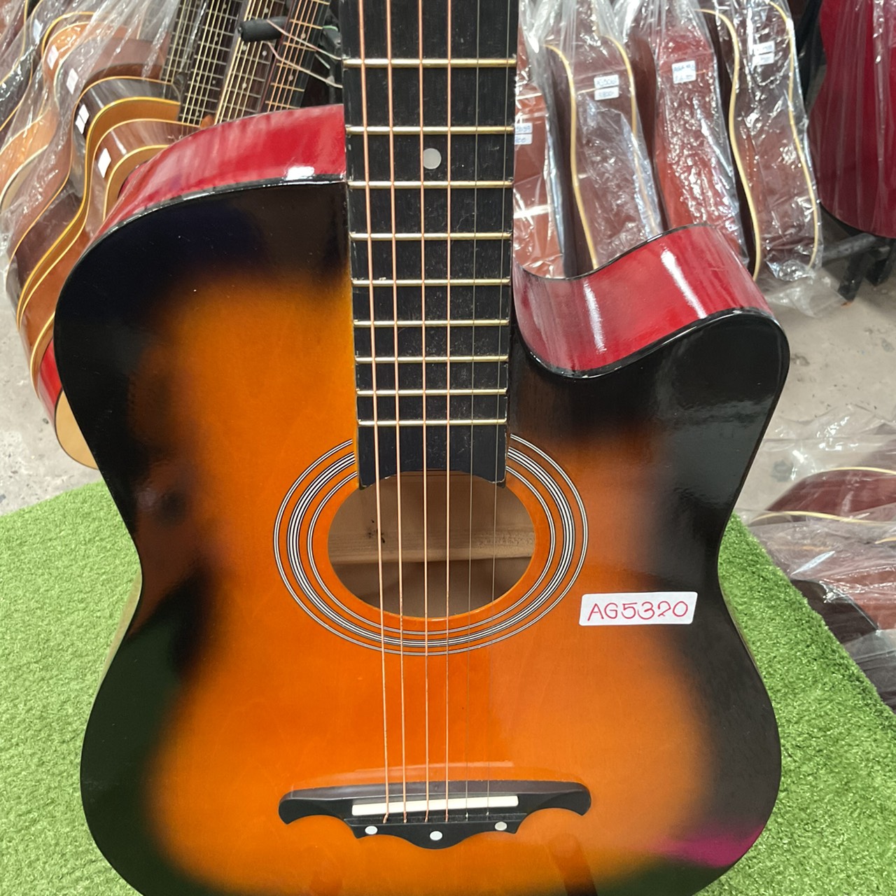 กีต้าร์โปร่ง Chelldee : 38C