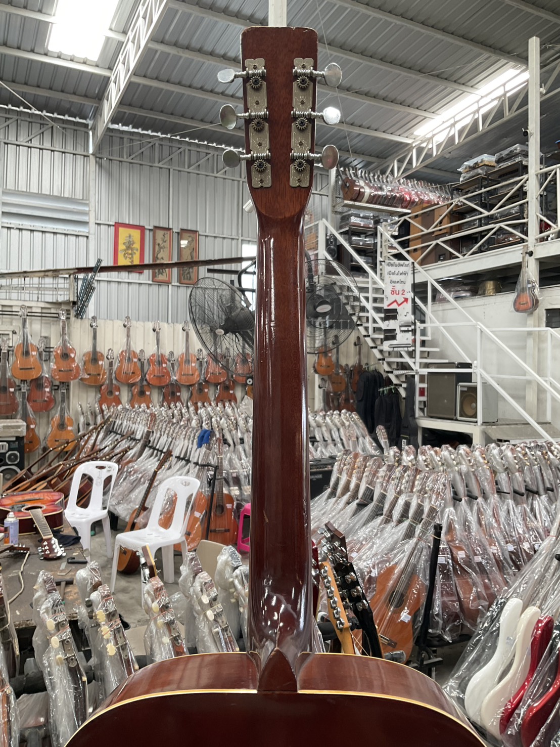 กีต้าร์โปร่ง Phenix : W130