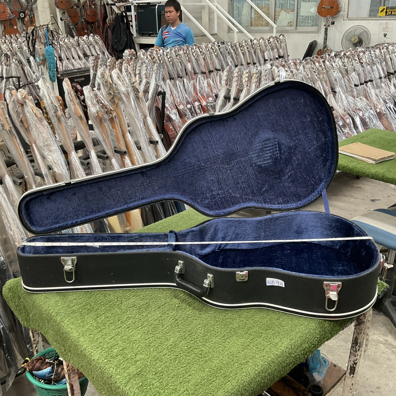 กล่องเคสกีต้าร์โปร่ง