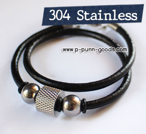 ข้อมือหนัง Cowhide Leather Bracelet with Stainless Steel Beads 34ซม.