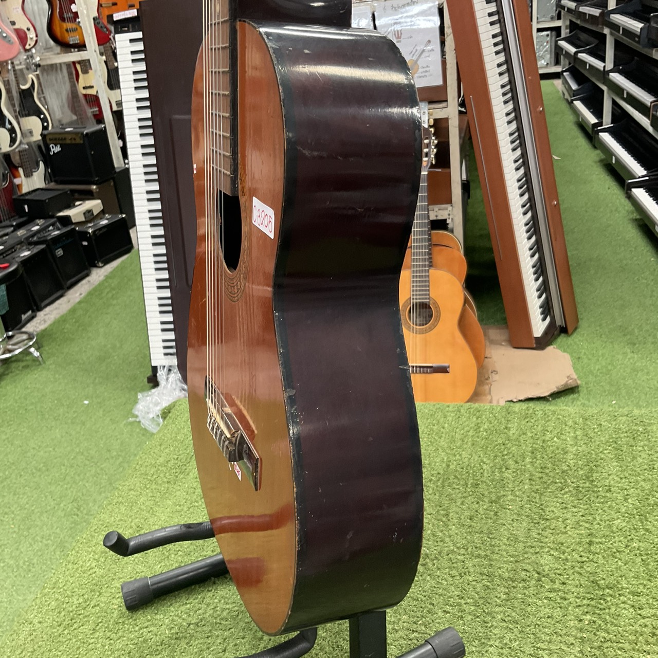 กีต้าร์คลาสสิค PIRLES