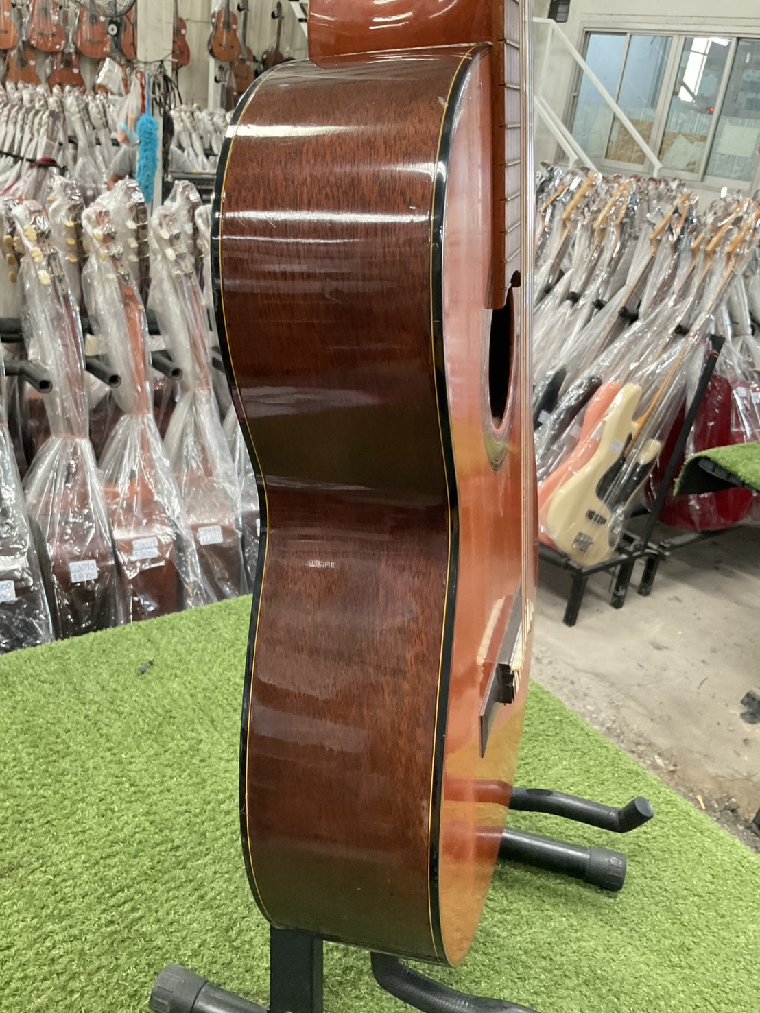 กีต้าร์คลาสสิค YAMAHA : G-70D