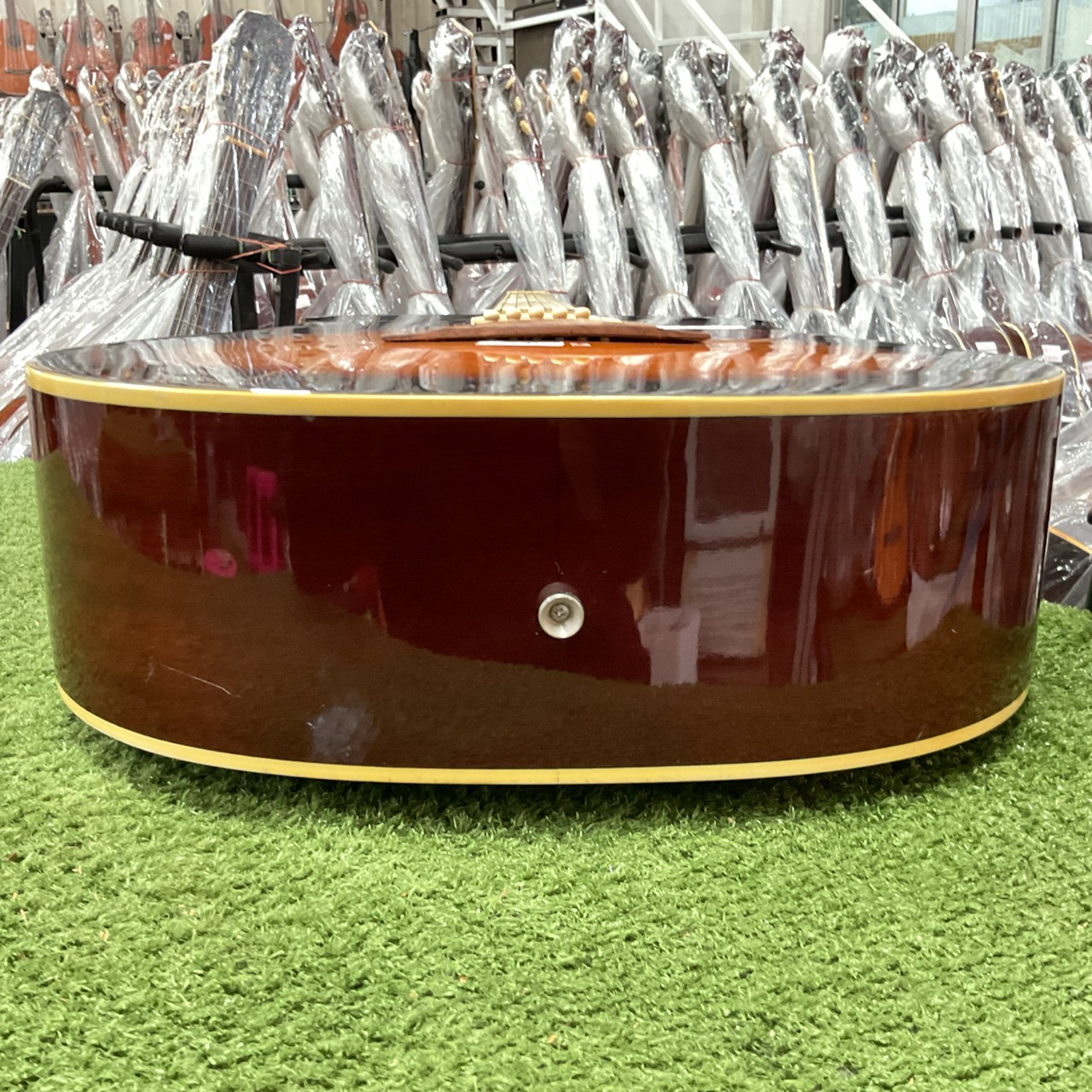 กีต้าร์โปร่ง Legend : LAW-25 BS