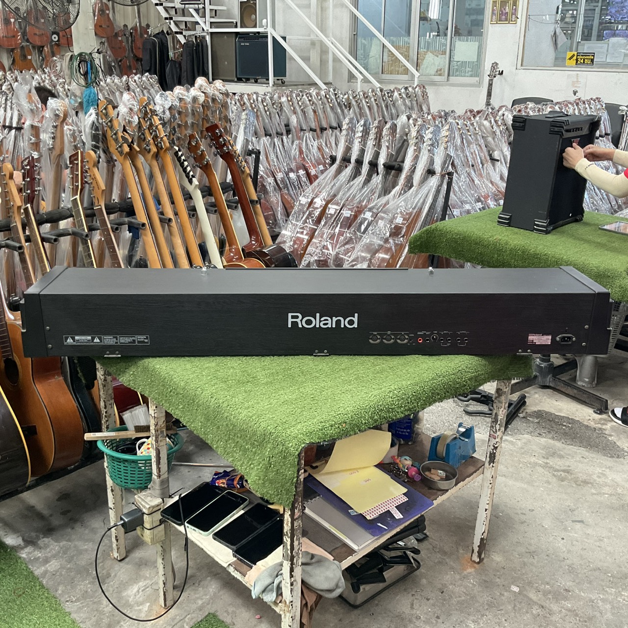 เปียโน Roland : HP-1700L