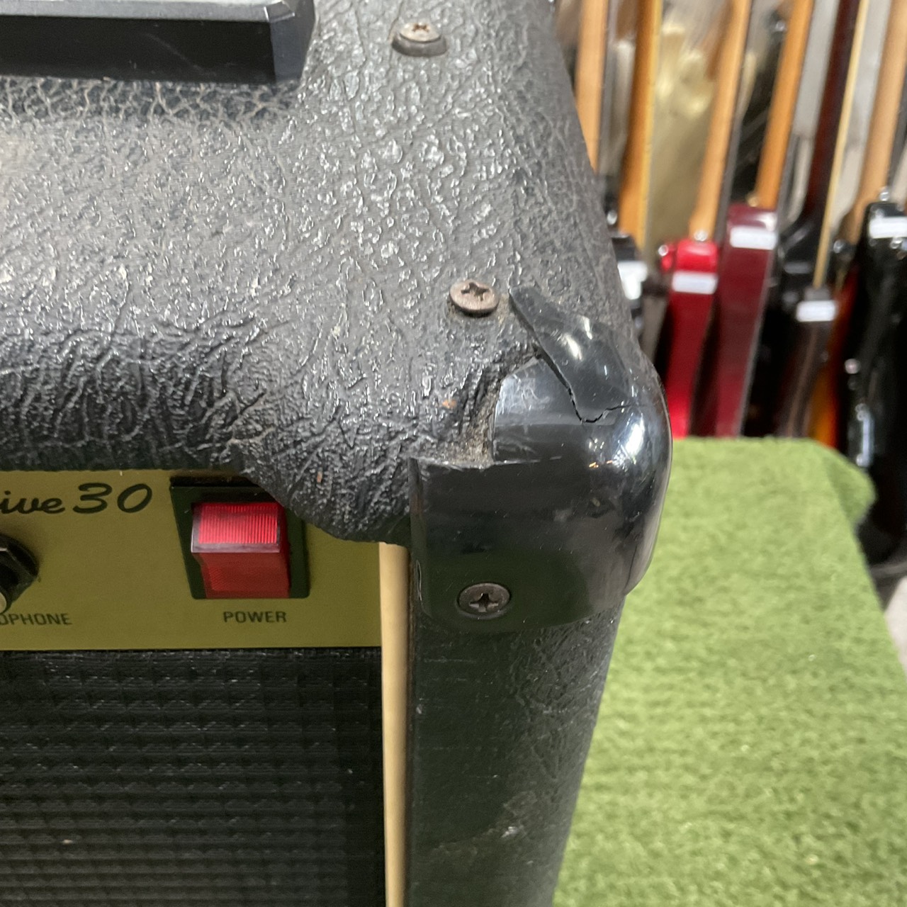 แอมป์กีต้าร์ WASHBURN : Live30