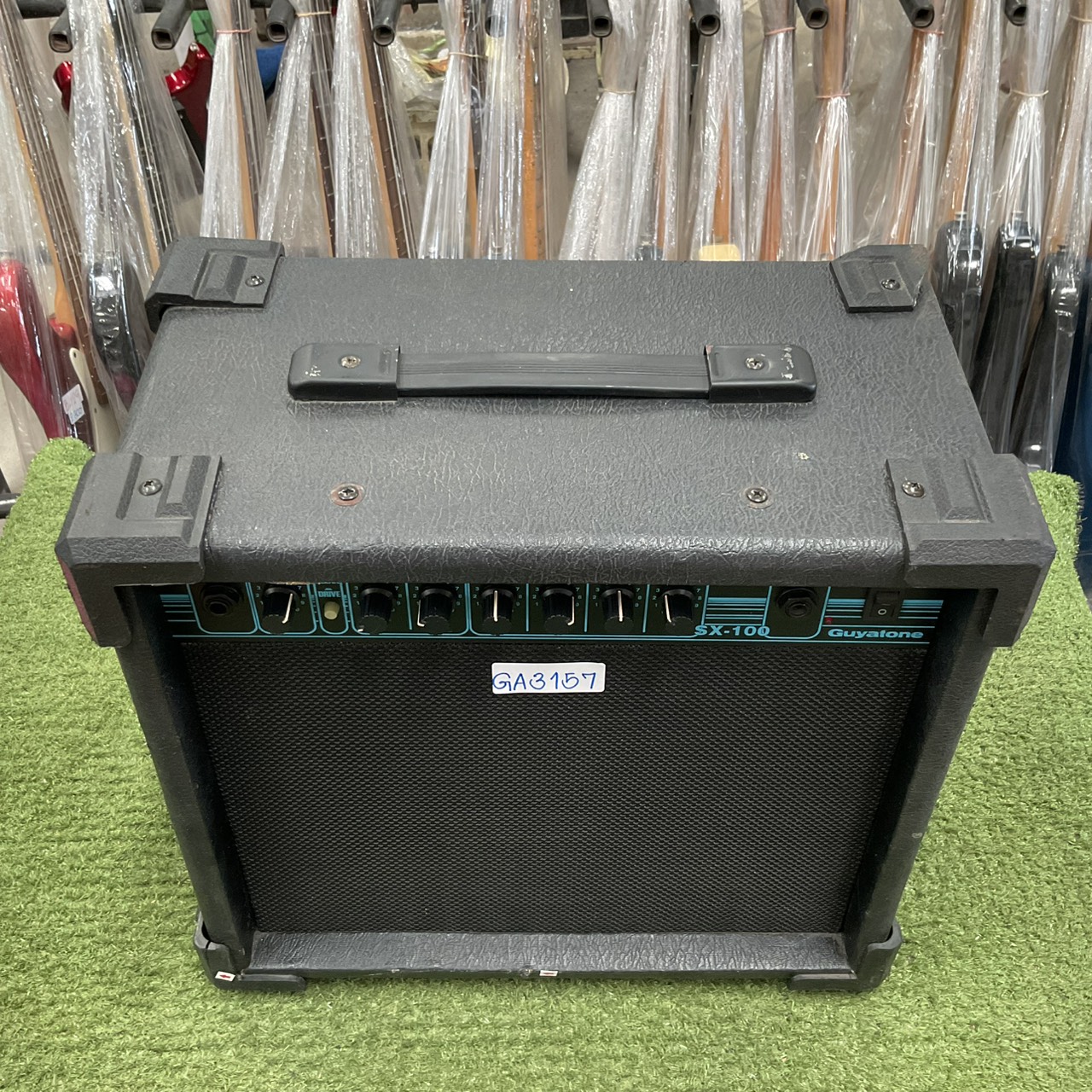 แอมป์กีต้าร์ Guyatone : SX-100