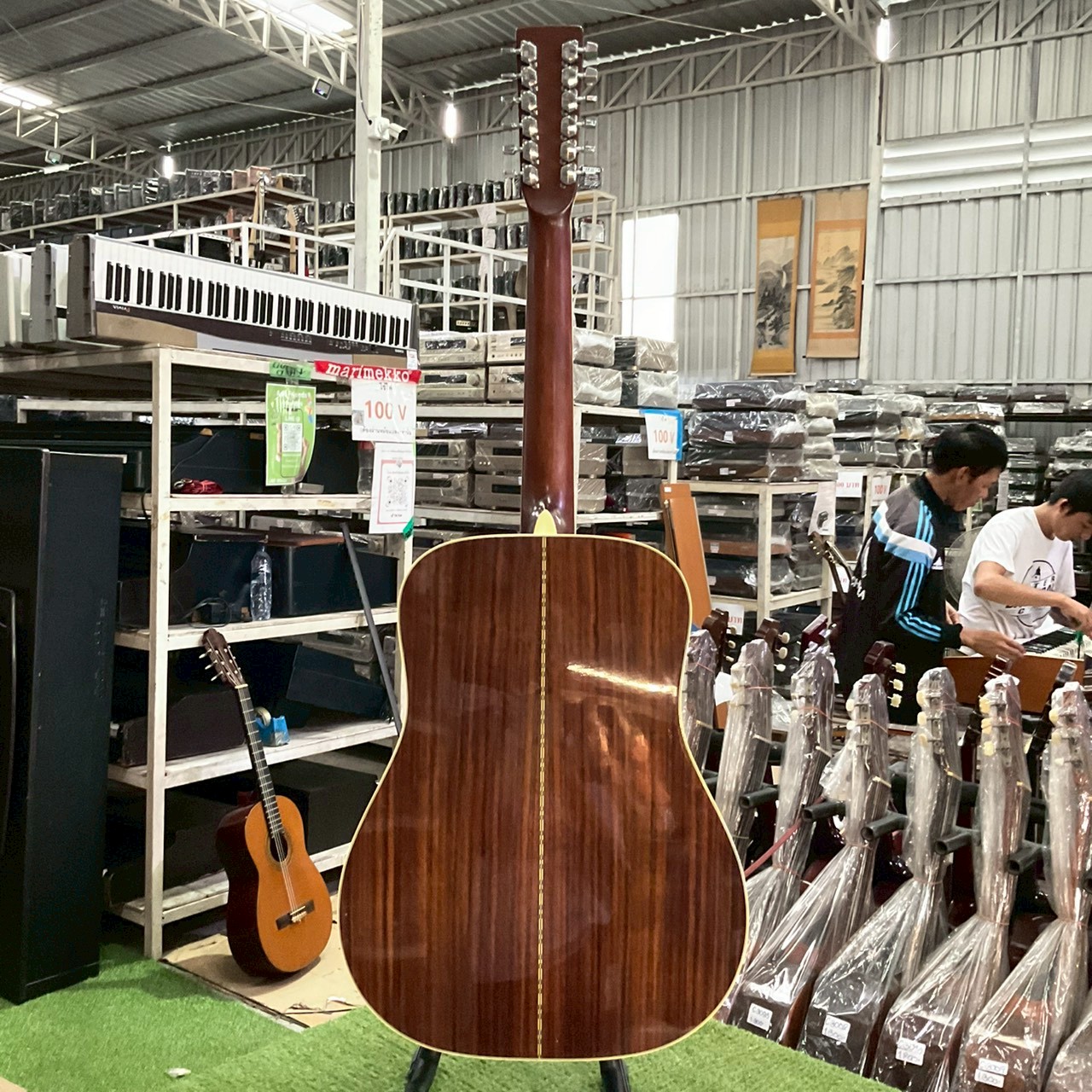 กีต้าร์โปร่ง Morris : B-30 - 12 สาย